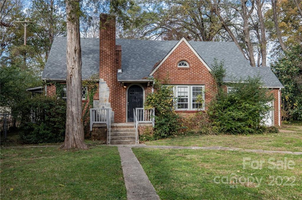 2017 Mandarin Blvd., Charlotte, NC 28205