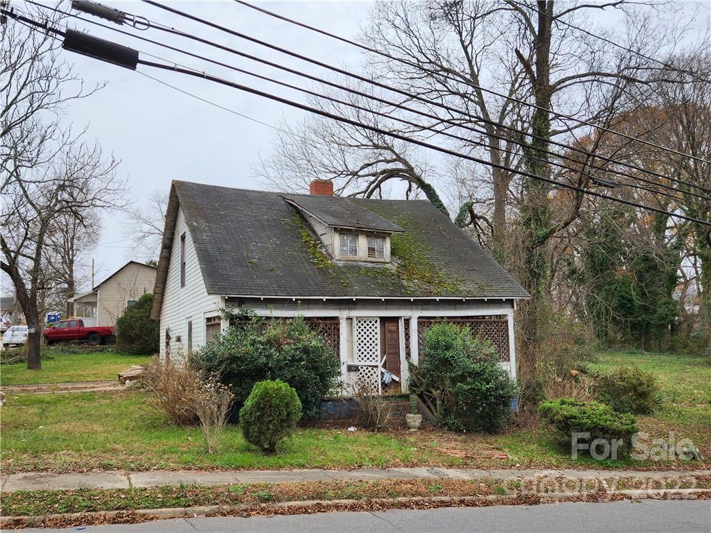 218 Garfield St., Statesville, NC 28677