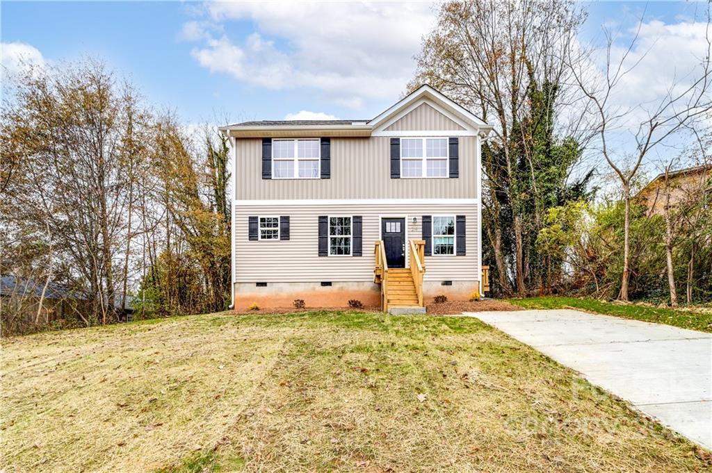 219 8th Avenue Dr., Hickory, NC 28602