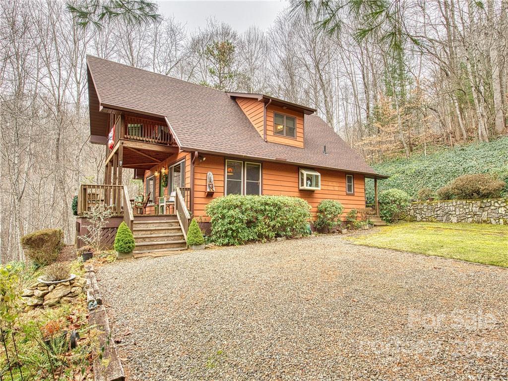 365 Old Country Rd., Waynesville, NC 28786