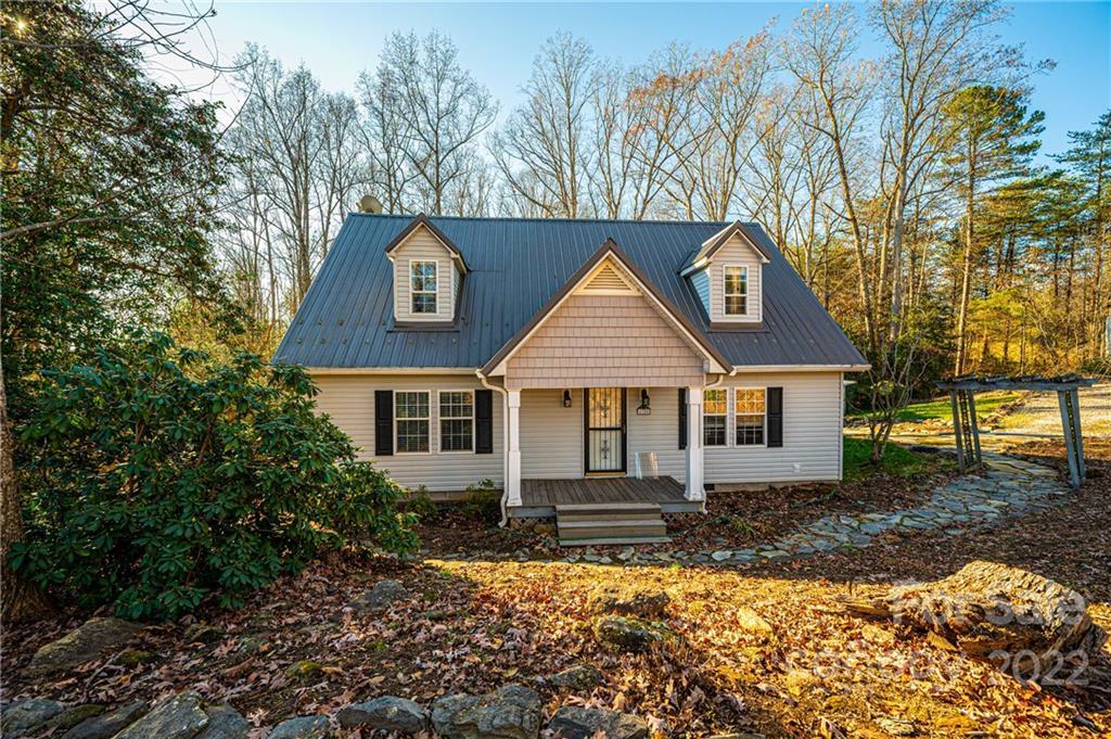4150 Old Brittain Pl., Hickory, NC 28602