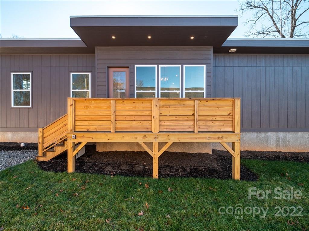 498 Booker St., Asheville, NC 28803