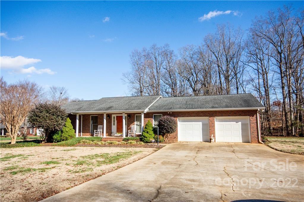 435 New Salem Rd., Statesville, NC 28625