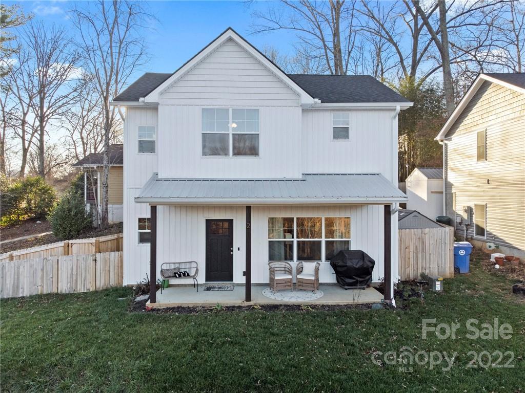 2 Shadowlawn Dr., Asheville, NC 28806