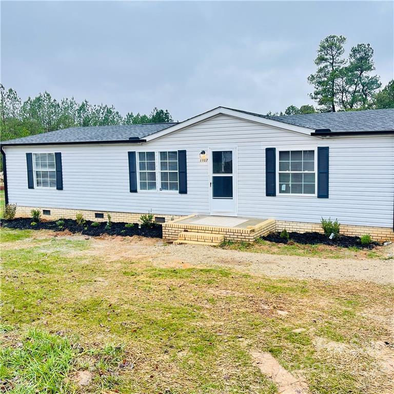 1107 Spring Meadow Dr., Woodleaf, NC 27054