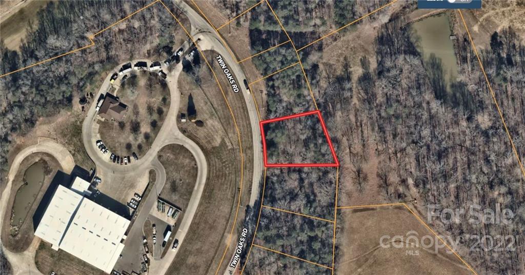 363 Twin Oaks Rd., Statesville, NC 28625