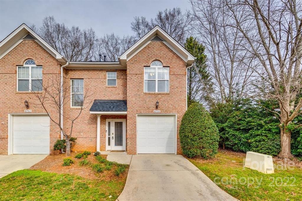 4758 Hunter Crest Ln., Charlotte, NC 28209