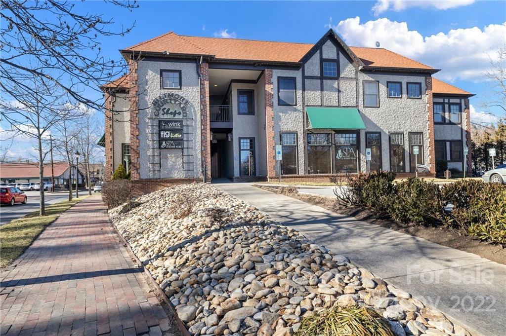 18 Brook St. #203, Asheville, NC 28801