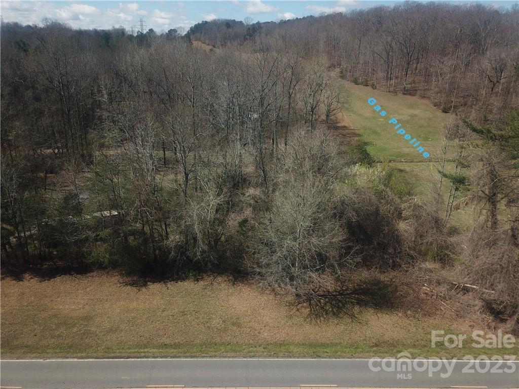 972 Oates Rd., Bessemer City, NC 28016