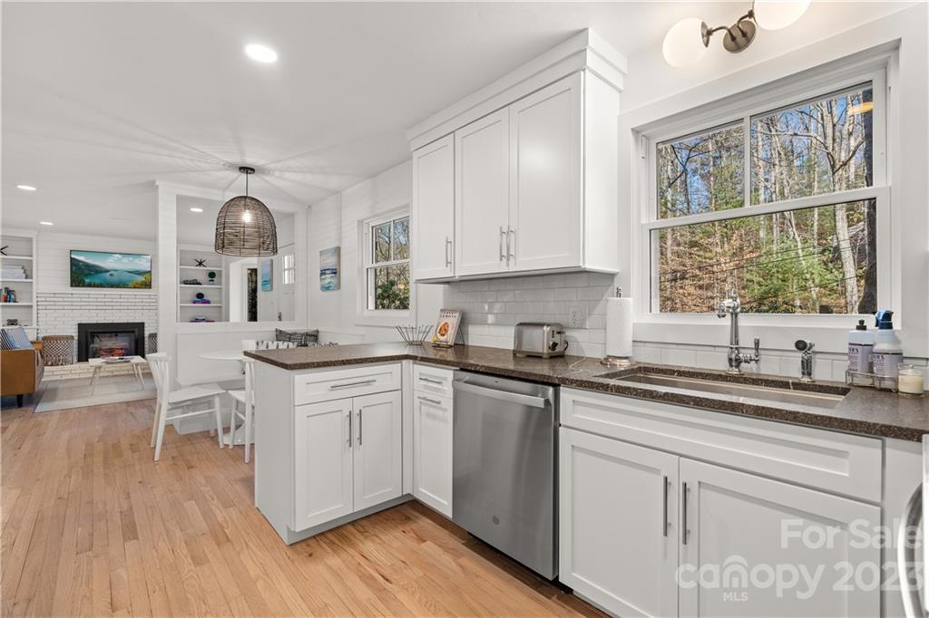 45 Lawterdale Rd., Asheville, NC 28804