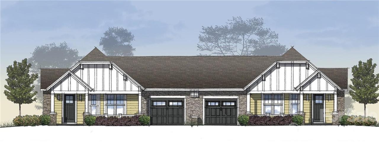 285 Golden Aster Dr., Laurel Park, NC 28792