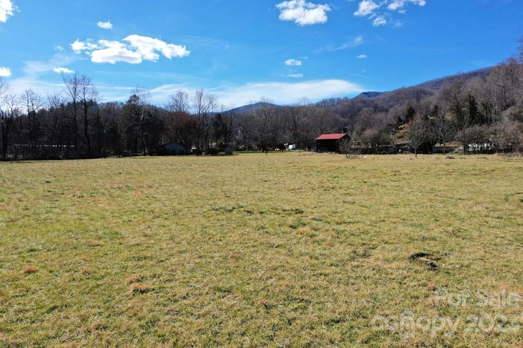 000 Buff Creek, Sylva, NC 28779