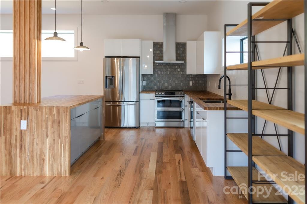 151 Waynesville Ave., Asheville, NC 28806