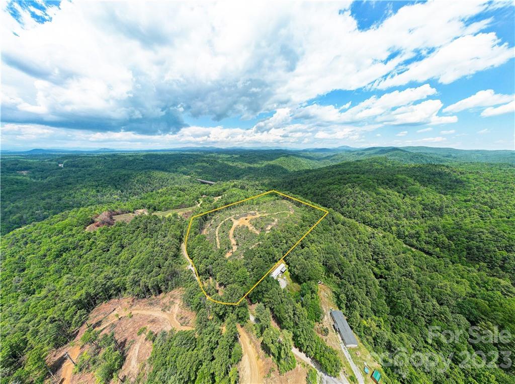 000 Guice Rd., Saluda, NC 28773