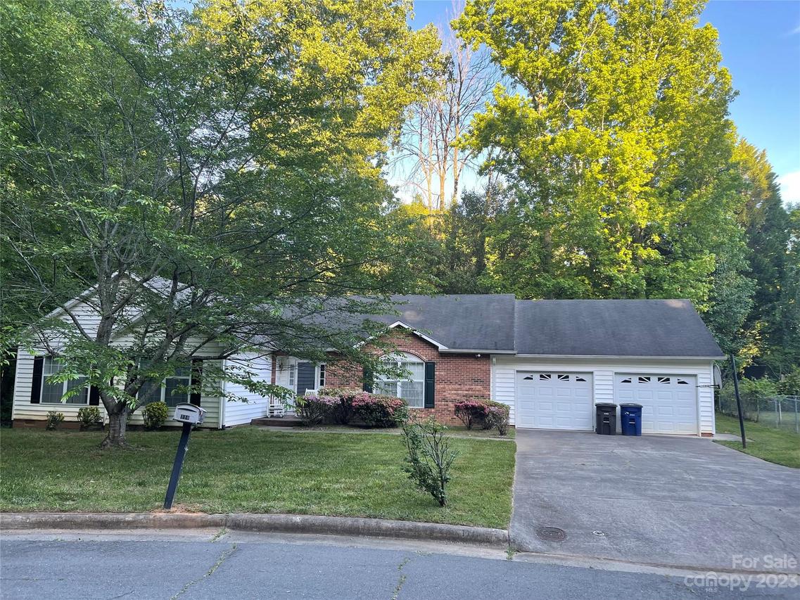 110 Julie Ct., Winston-Salem, NC 27106