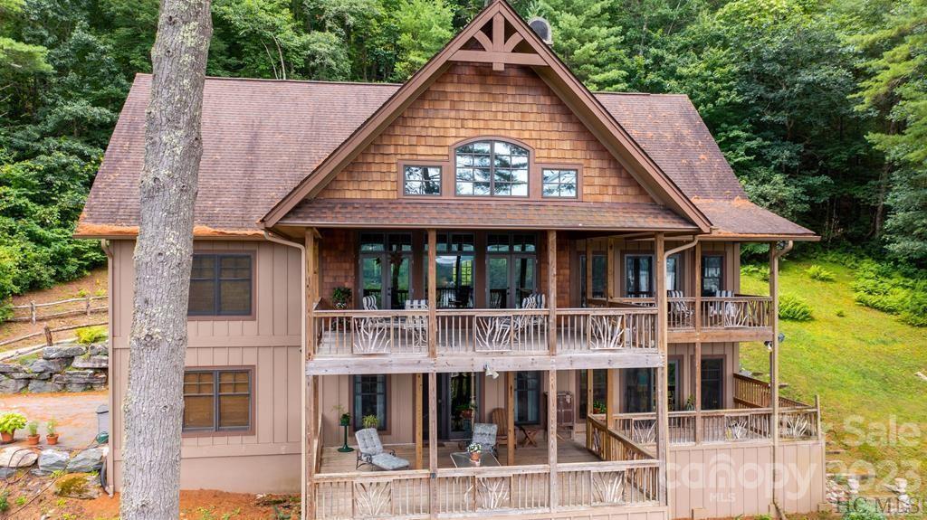 85 Rivard Rd., Glenville, NC 28736