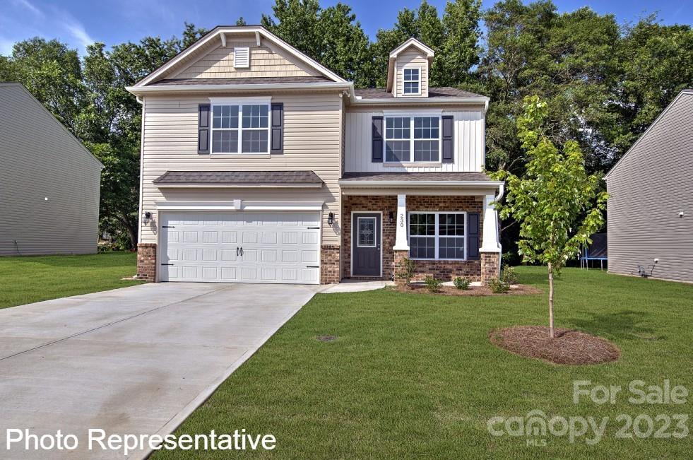 806 Monterey Ct., Asheville, NC 28806