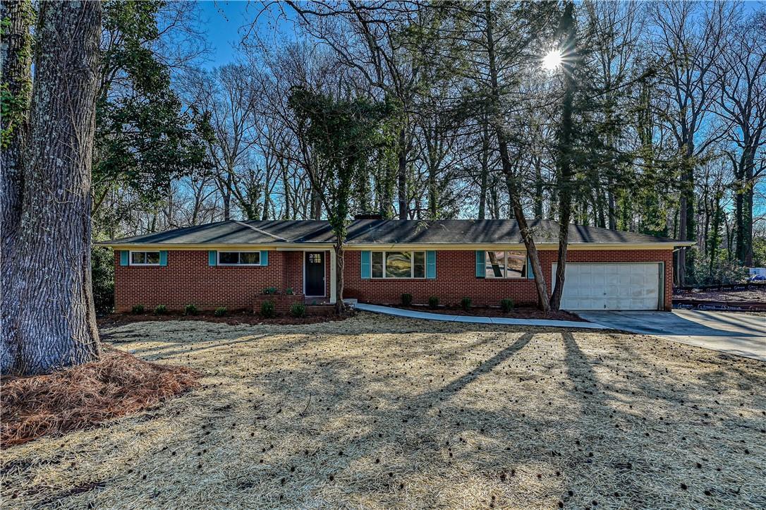 1104 Jenkins Dr., Charlotte, NC 28212