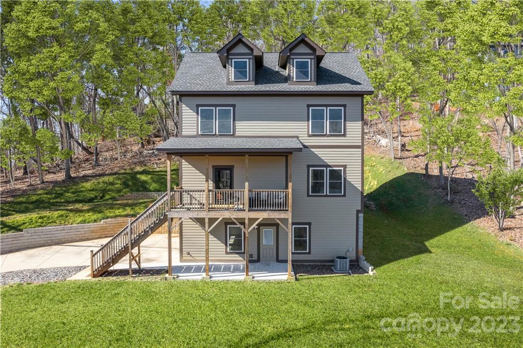 62 Crystal June Ln., Asheville, NC 28803