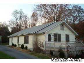 120 Beverly Ave, Hendersonville, NC 28792