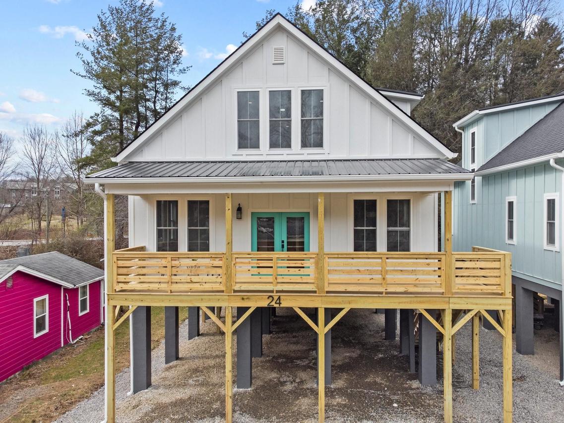 24 Sevier St., Asheville, NC 28804