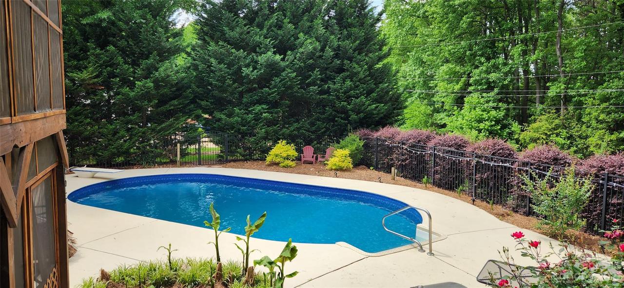 402 Hawthorne Rd., Kings Mountain, NC 28086