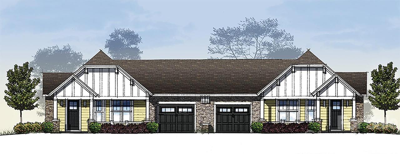 13 Bellflower Ln., Laurel Park, NC 28739