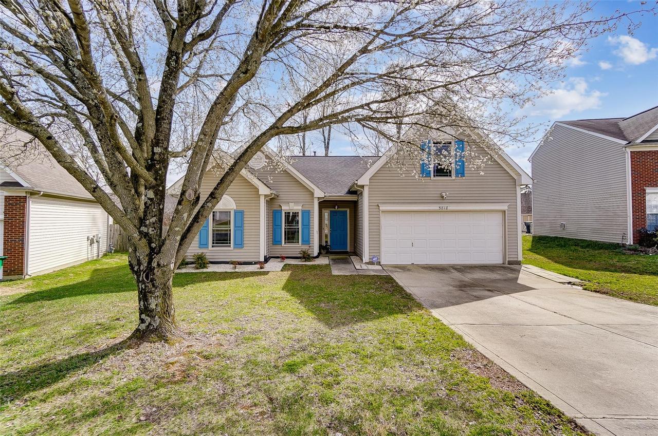 5818 Shining Oak Ln., Charlotte, NC 28269