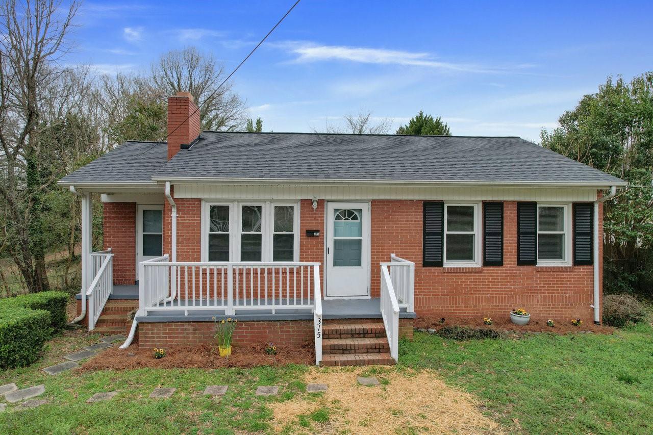 315 4th Ave., Gastonia, NC 28054