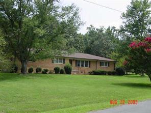 1033 Lundy Ln., Charlotte, NC 28214