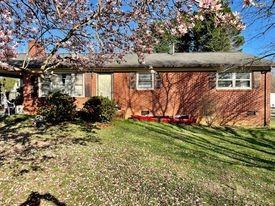 1924 Mountainbrook Dr., Gastonia, NC 28052