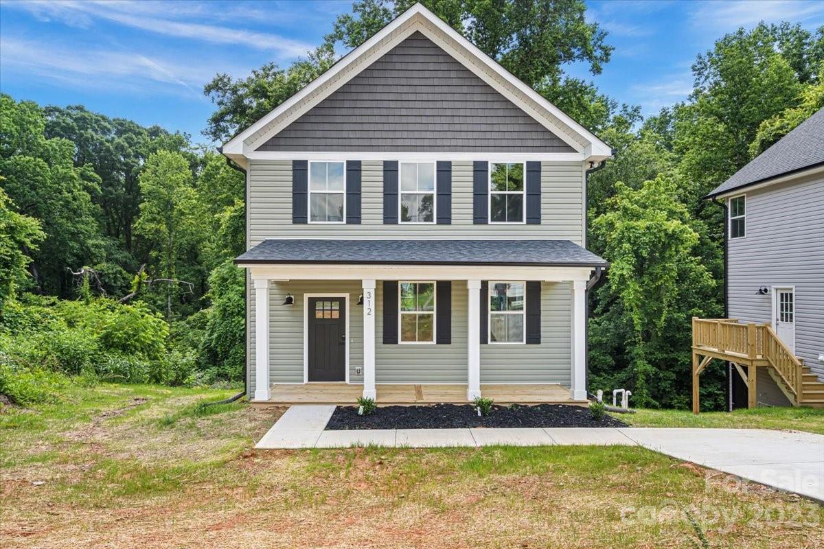 312 N Rhyne St., Gastonia, NC 28054