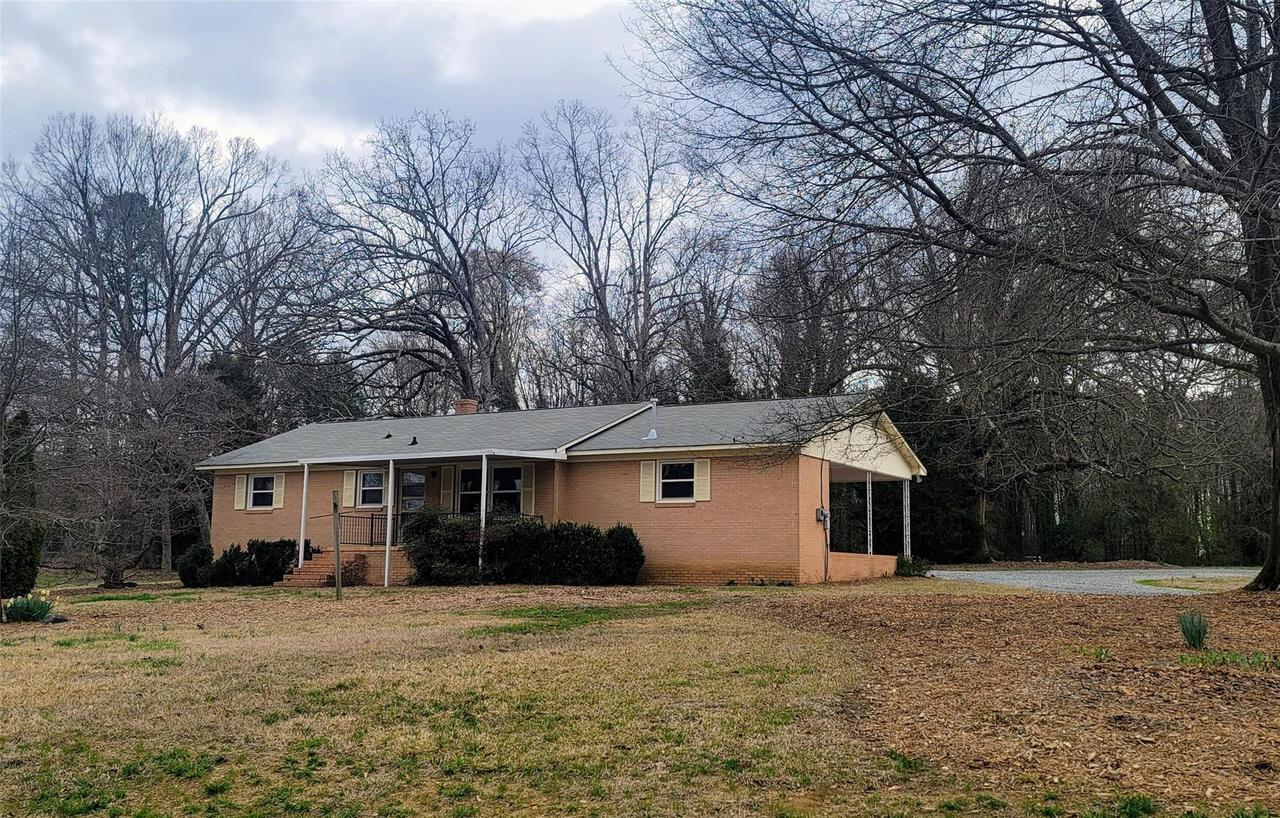 11418 Tema Cir., Charlotte, NC 28214
