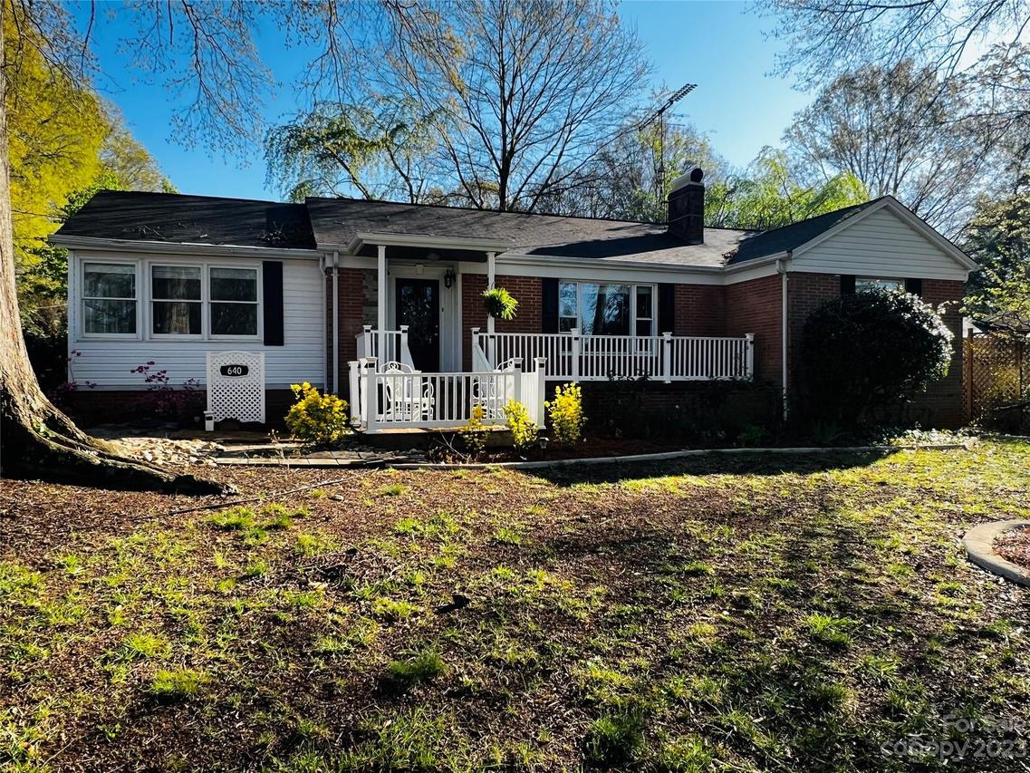 640 Kelly St., Statesville, NC 28677