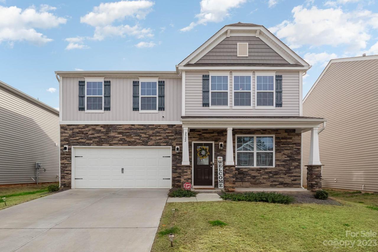 2522 Linhay Dr., Charlotte, NC 28216