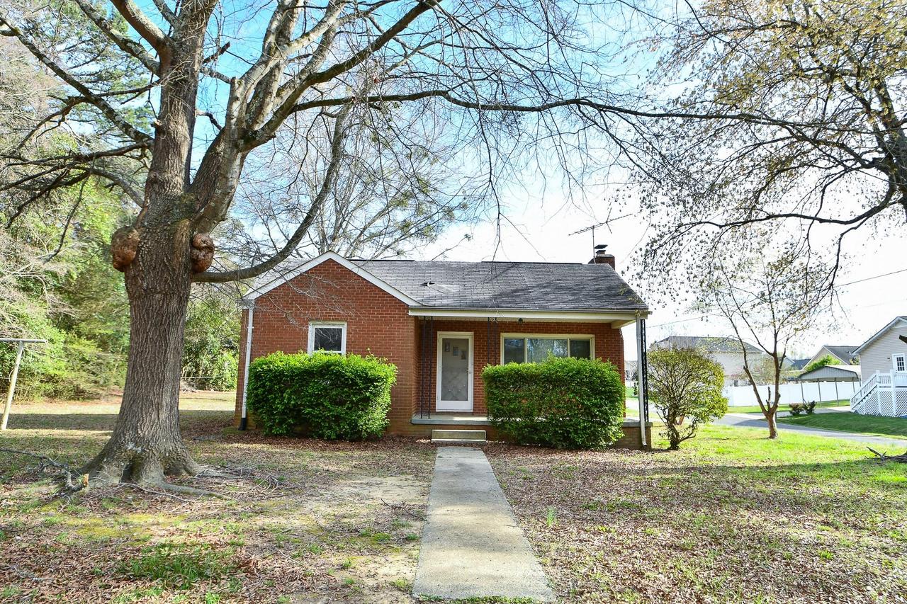 2100 Steele St., Monroe, NC 28111