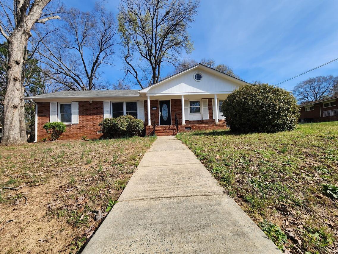 4501 Thornwood Rd. #60, Charlotte, NC 28213