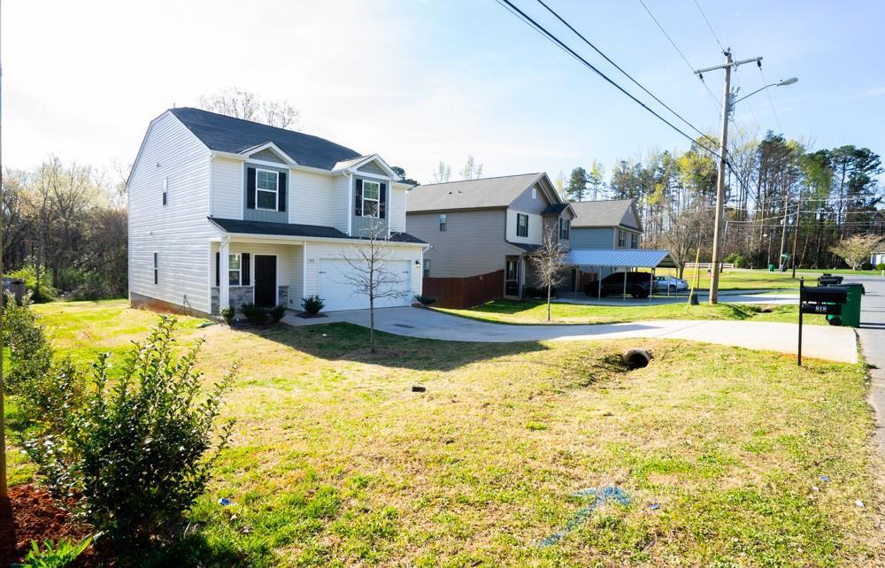 818 Lakehill Rd., Charlotte, NC 28214