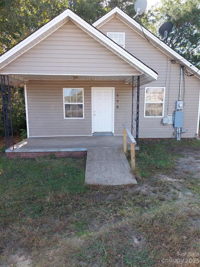 556 Bond St., Statesville, NC 28677