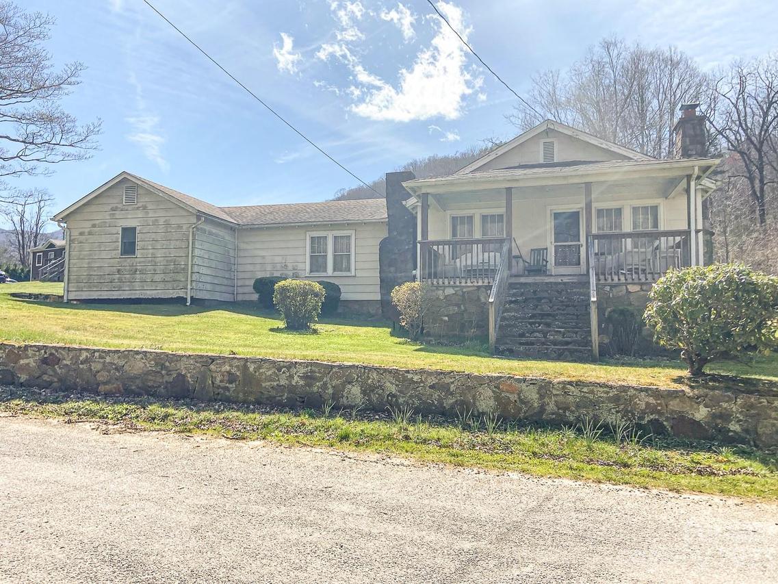 50 Rocky Branch Rd., Waynesville, NC 2878