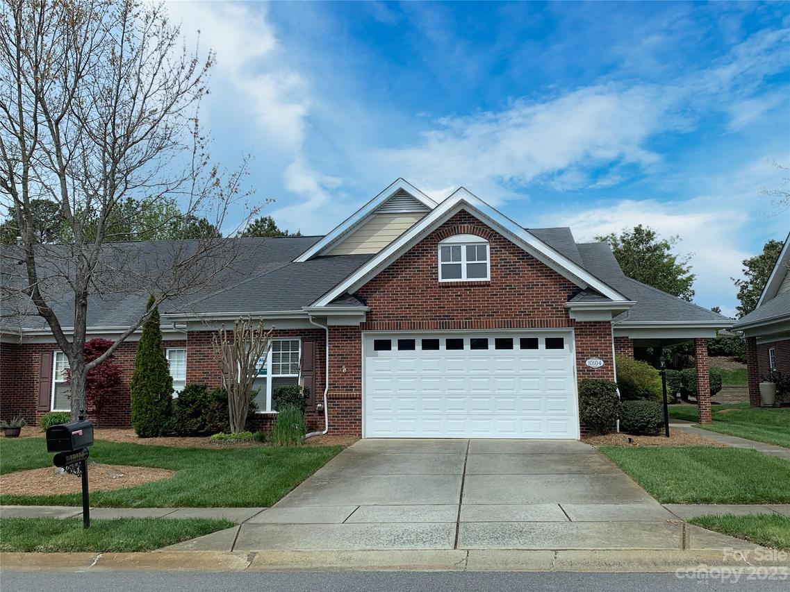 10104 Dominion Village Dr., Charlotte, NC 28269