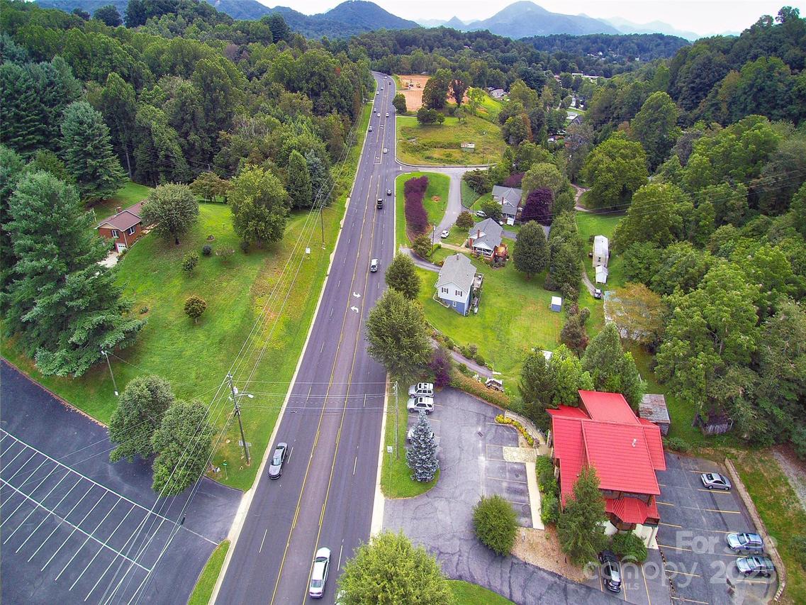 1460 Russ Ave., Waynesville, NC 28786