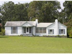 8601 Mcclure Cir., Charlotte, NC 28216