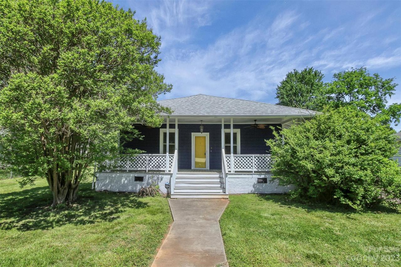 8410 Colgate Cir., Charlotte, NC 28214