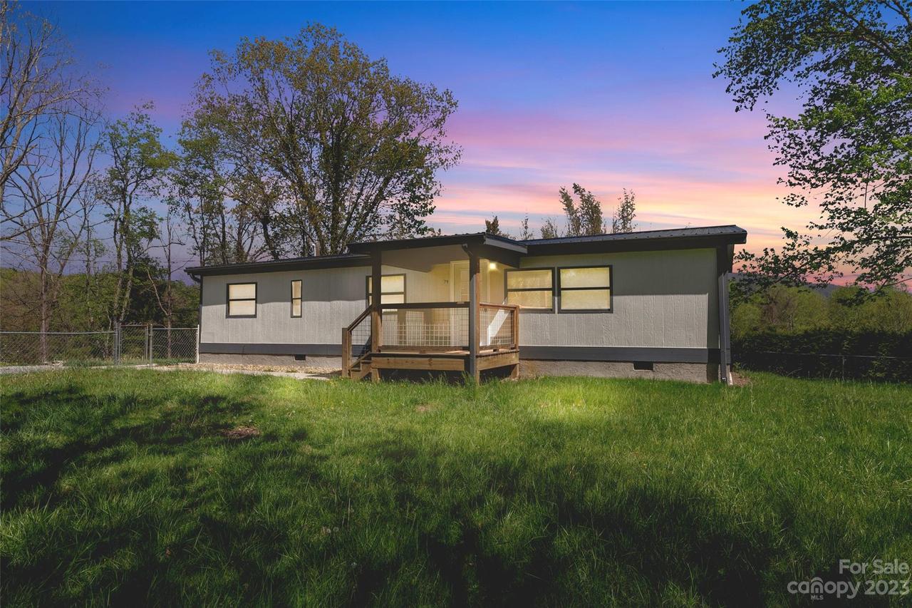 79 Church Rd., Fairview, NC 28730