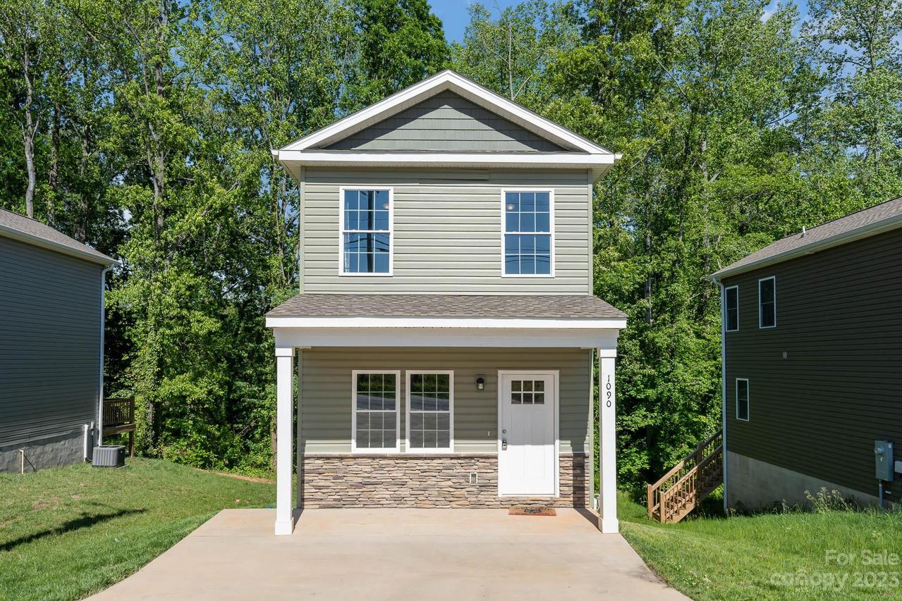 1090 20th St., Hickory, NC 28601