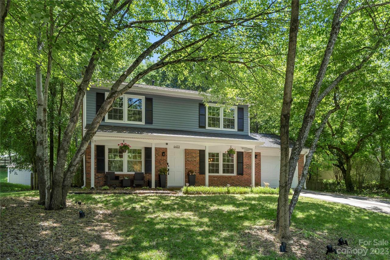 6433 Round Hill Rd., Charlotte, NC 28211
