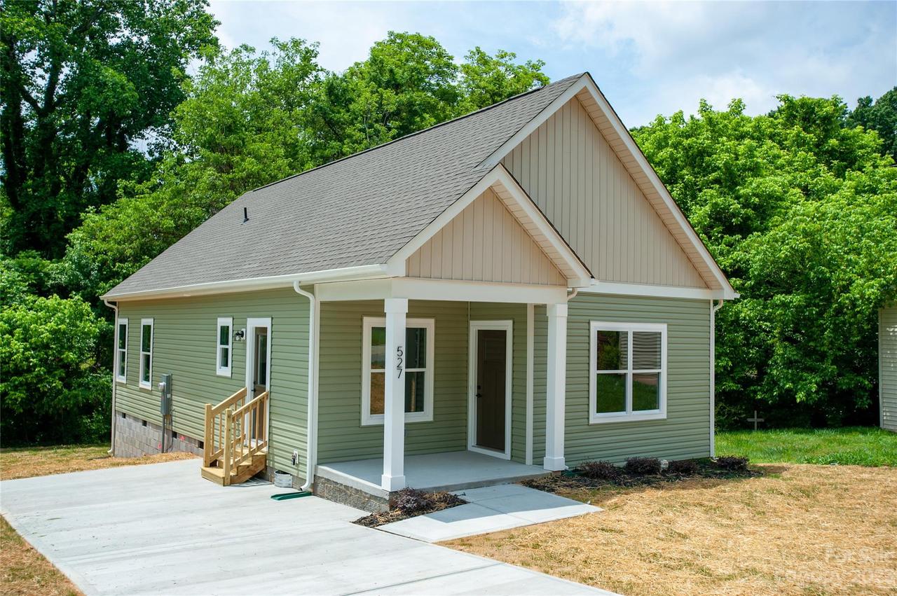527 Sylvia St., Statesville, NC 28677