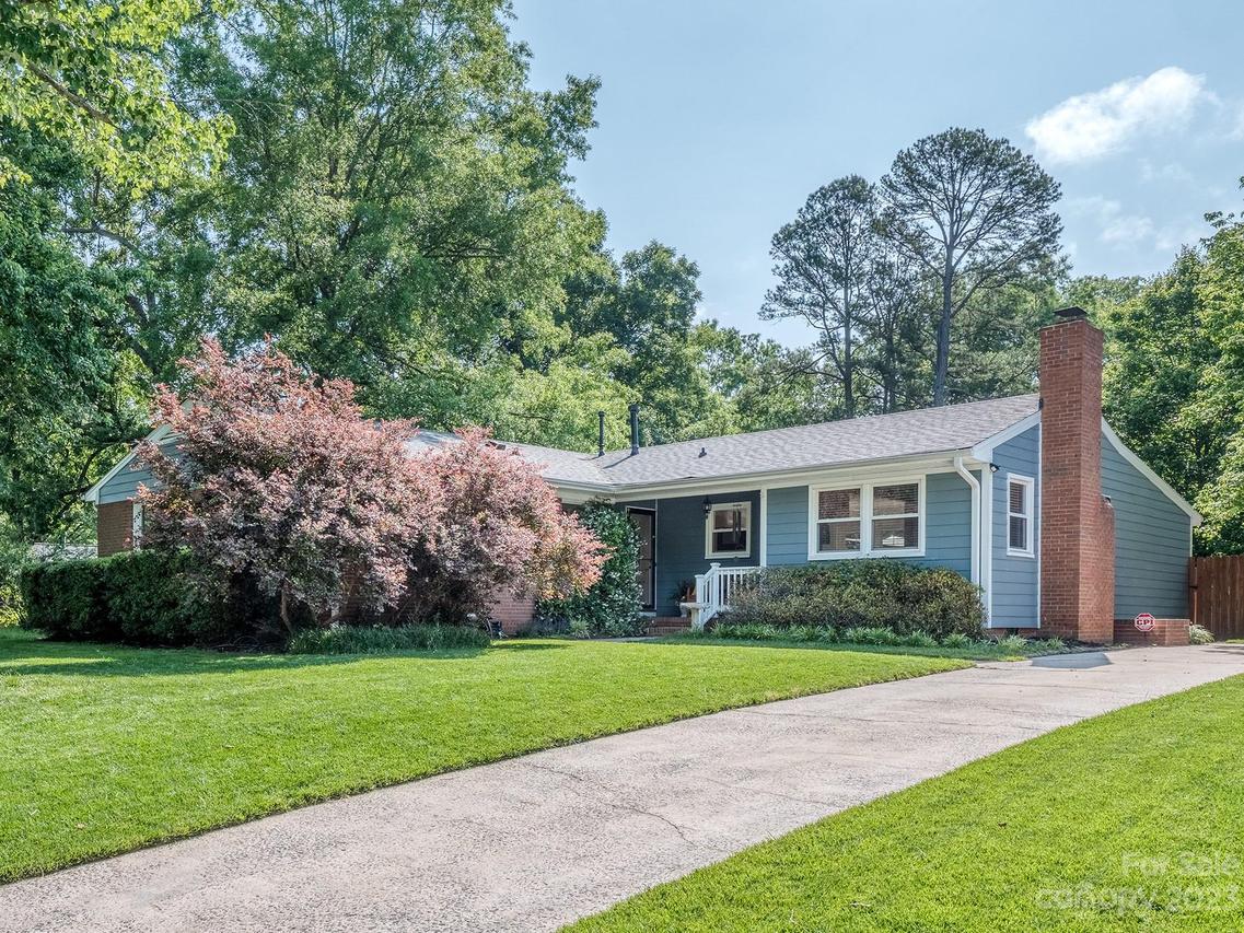 6411 Wheeler Dr., Charlotte, NC 28211