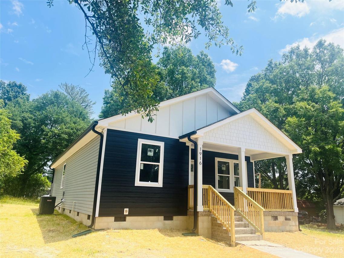 1916 Wood St., Gastonia, NC 28052